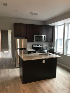 HOME AWAY HOME - Chic 2 BR Capitol Hill DC